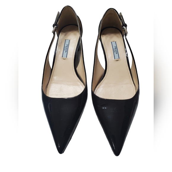 PRADA PATENT LEATHER POINTY PUMPS SIZE 38.5 - Picture 2 of 11